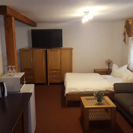 Ausspann Arabica Отель Хайденау